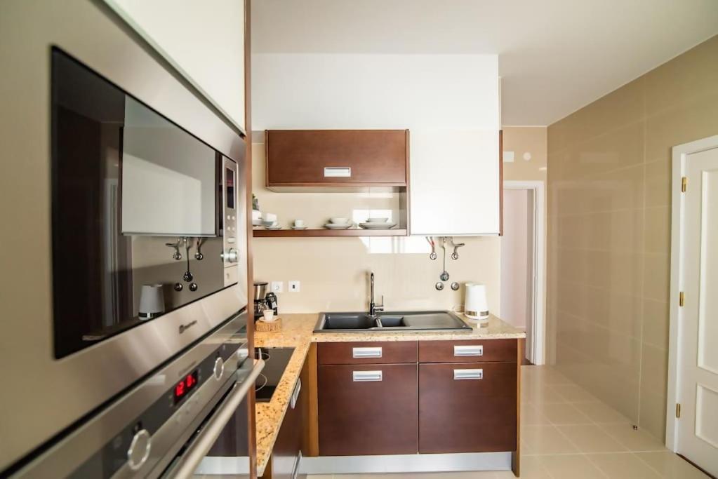 Cozy Sea View Apartment Near City & Airport Ponta Delgada Buitenkant foto