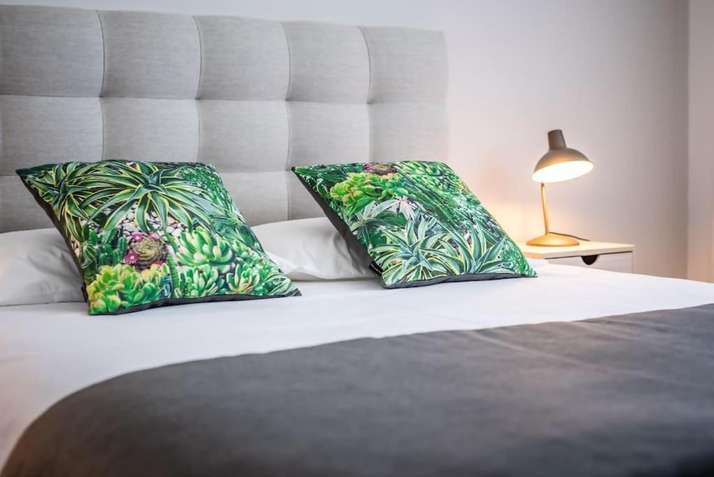 Cozy Sea View Apartment Near City & Airport Ponta Delgada Buitenkant foto